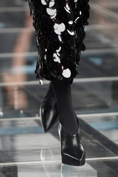 Look 196